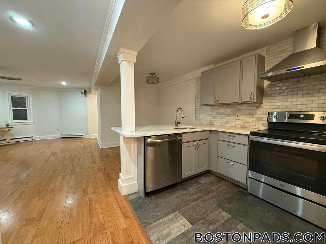 Foto principal - 519 Columbus Ave