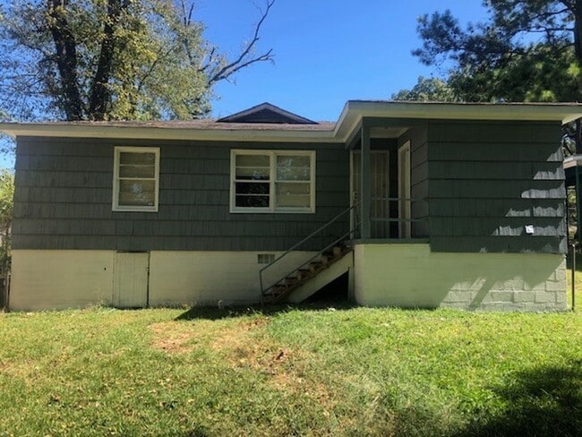 Foto del edificio - 6732 Frankfort Ave