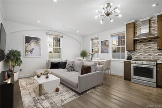 Building Photo - 26 East Pkwy