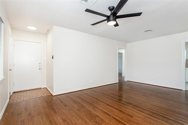 Foto del edificio - 6908 Wake Forrest Dr