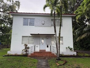 Building Photo - 3909 Ponce de Leon