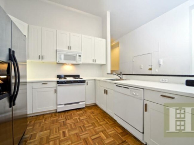 Foto del edificio - 339 E 18th St