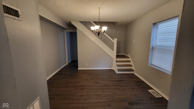 Building Photo - 655 Birch Ave