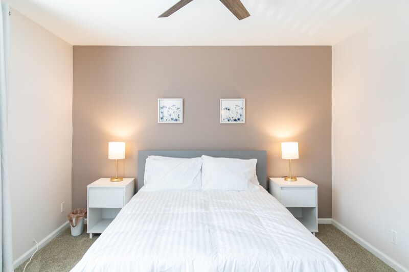 Foto principal - 1203 E San Antonio Dr