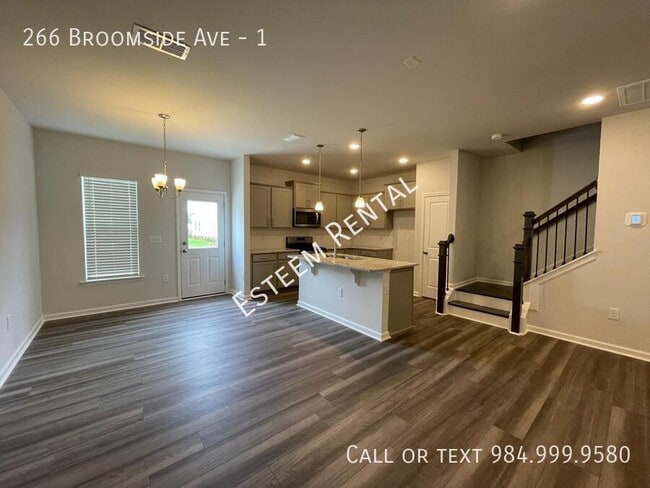 Building Photo - 266 Broomside Ave
