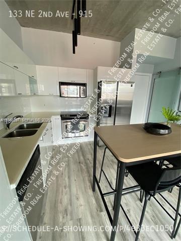 Foto del edificio - 133 NE 2nd Ave