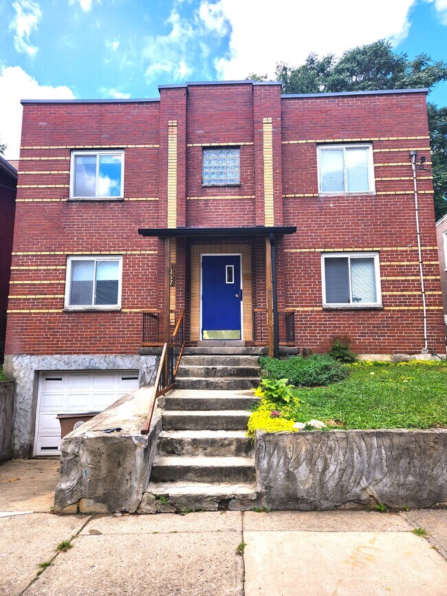 Building Photo - 4257 Fergus St