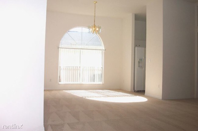 Building Photo - 4 br, 2 bath House - 6720 Calistoga Cir
