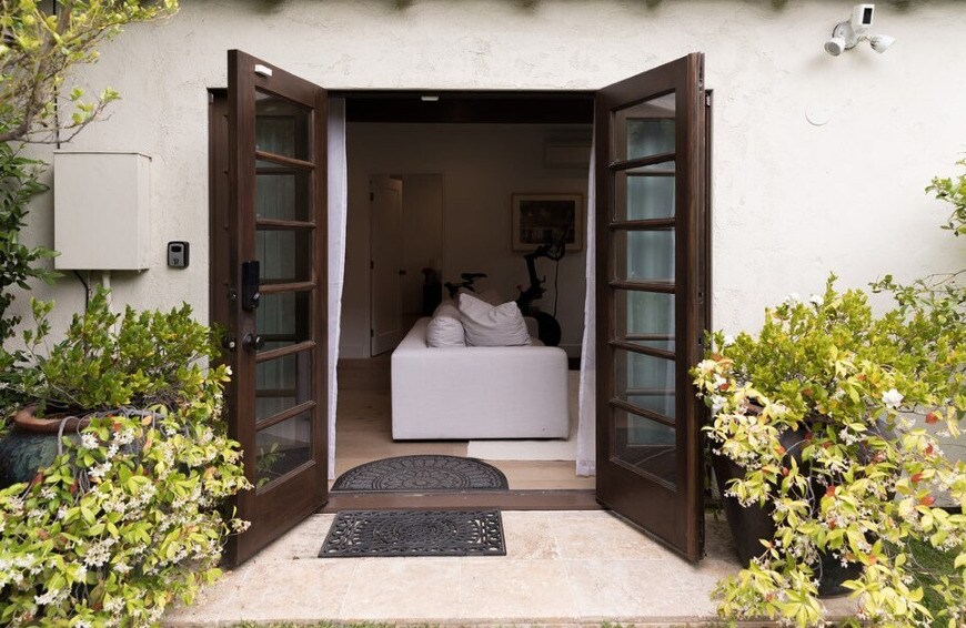 Foto principal - Fully Furnished Gem in a Prime Location