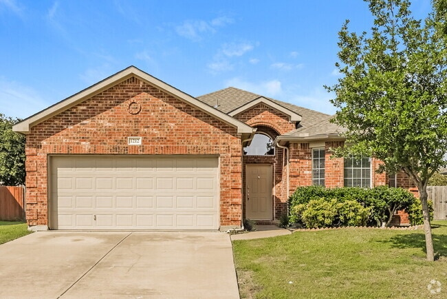 Building Photo - 1212 Juniper Ln