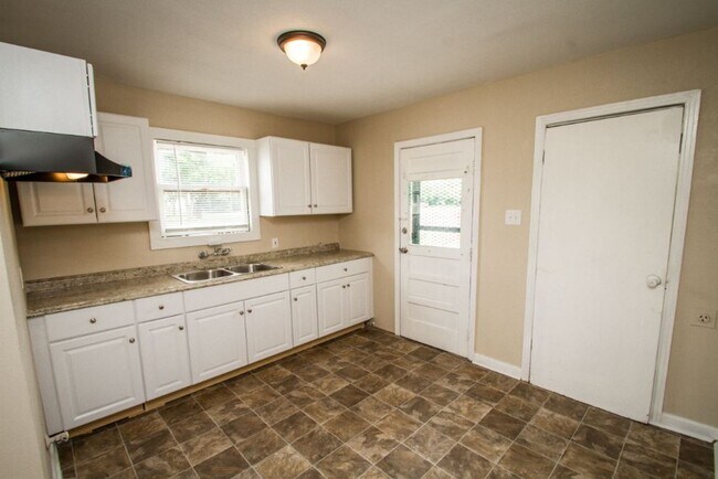 Building Photo - 3030 Martin Luther King Dr