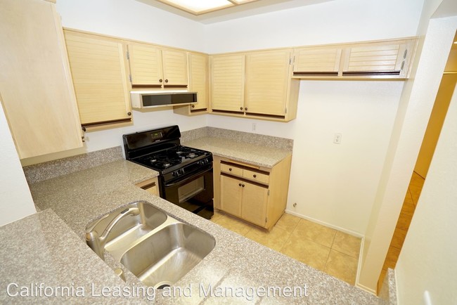 Foto del edificio - 2 br, 2 bath House - 24147 Del Monte #299
