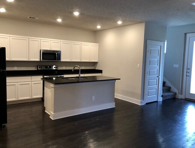 Foto del edificio - 3933 WS Phillips Pkwy
