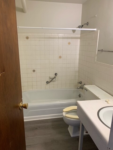 Building Photo - 1637 Washington Ave