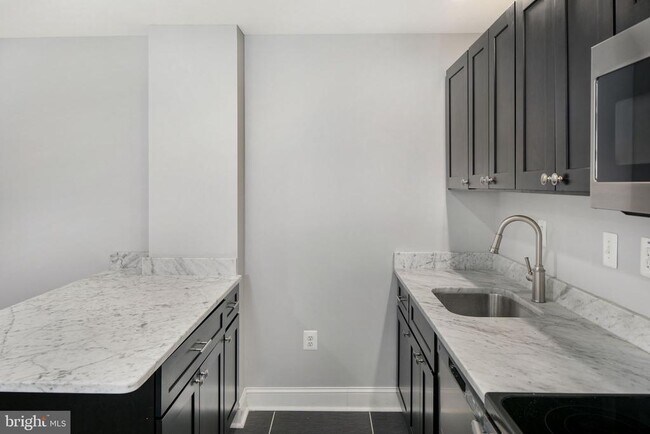 Foto del edificio - 225 Channing St NE