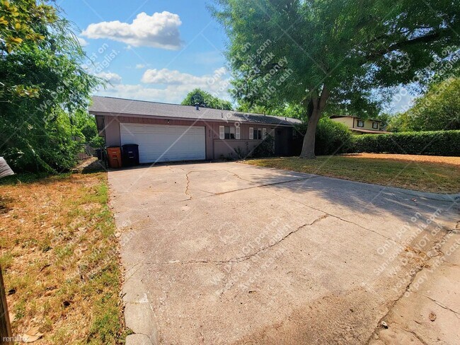 Foto del edificio - 3 br, 2 bath House - 8915 Little Walnut Pkwy
