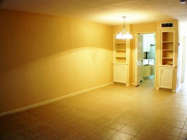Foto del edificio - 7940 Leonora St