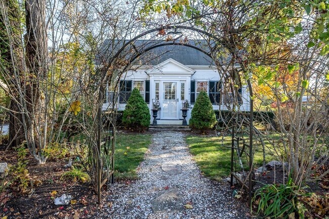 Foto del edificio - 415 Barlows Landing Rd