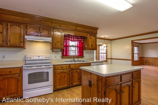 Building Photo - 4 br, 2.5 bath House - 4813 Boxford Road