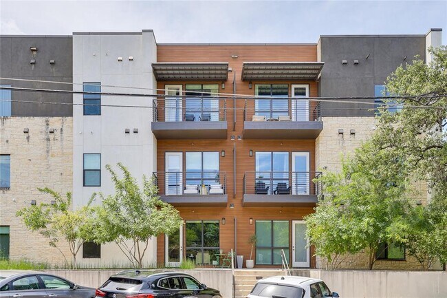 Building Photo - 207 W Johanna St
