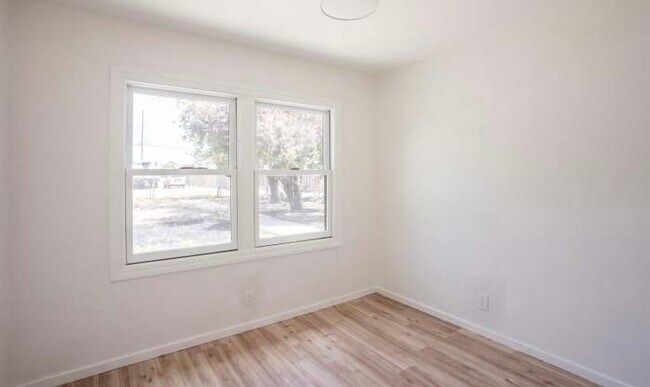 Foto del edificio - 642 S 16th St