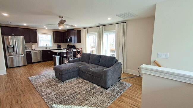 Foto del edificio - 3108 1/2 Hickory Rd - 3108 1/2 Hickory Rd