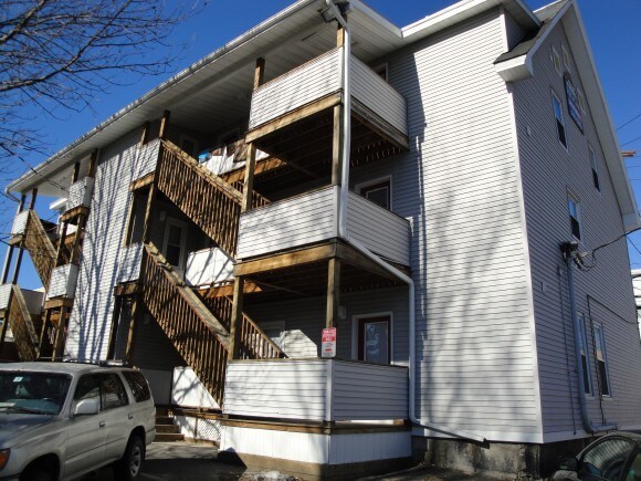 Building Photo - 263 Bridge St