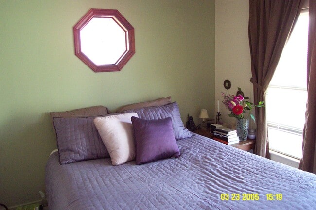 Building Photo - 5919 Velasco Ave