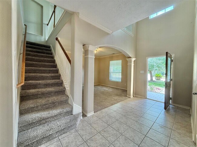 Foto del edificio - 25314 Oak Knot Dr