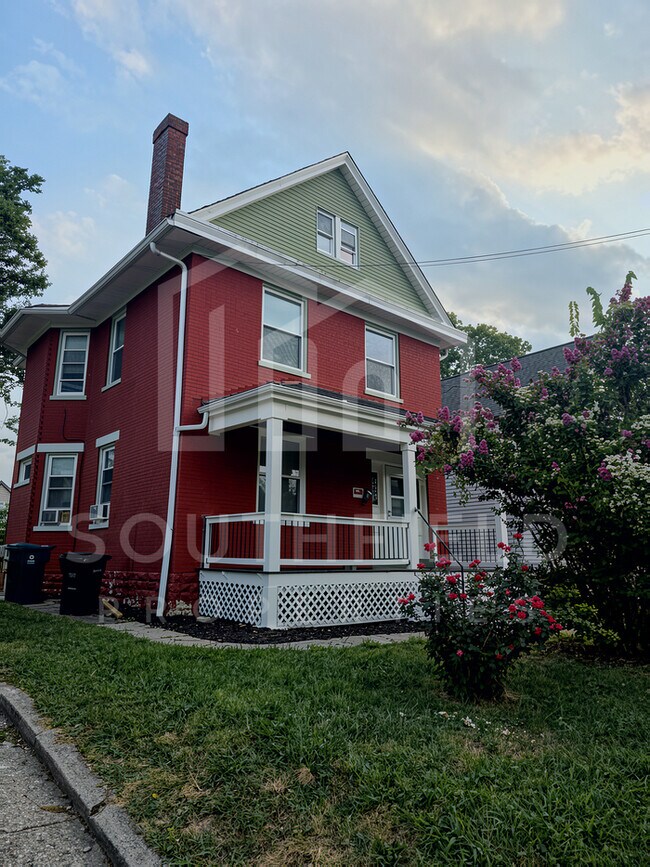 Foto del edificio - 1537 Ruth Ave