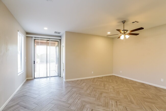 Building Photo - 41368 N Yorktown Trail