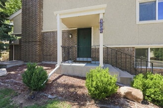 Building Photo - 6983 E Girard Ave