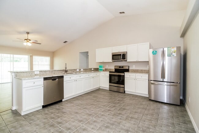 Building Photo - 13839 Riverpath Grove Dr