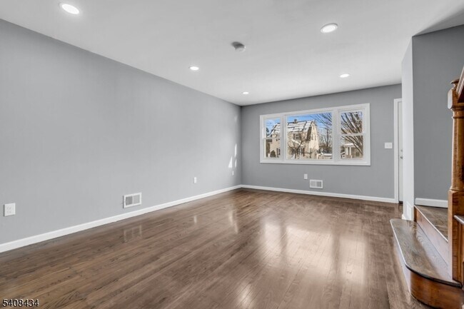 Foto del edificio - 417 Highland Pl