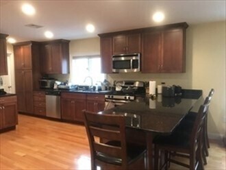 Foto del edificio - 11 Oak St