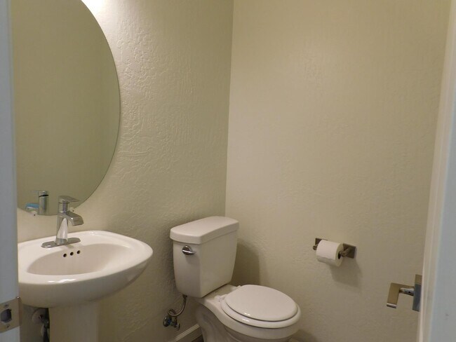 Foto del edificio - 2063 N Walling Ln