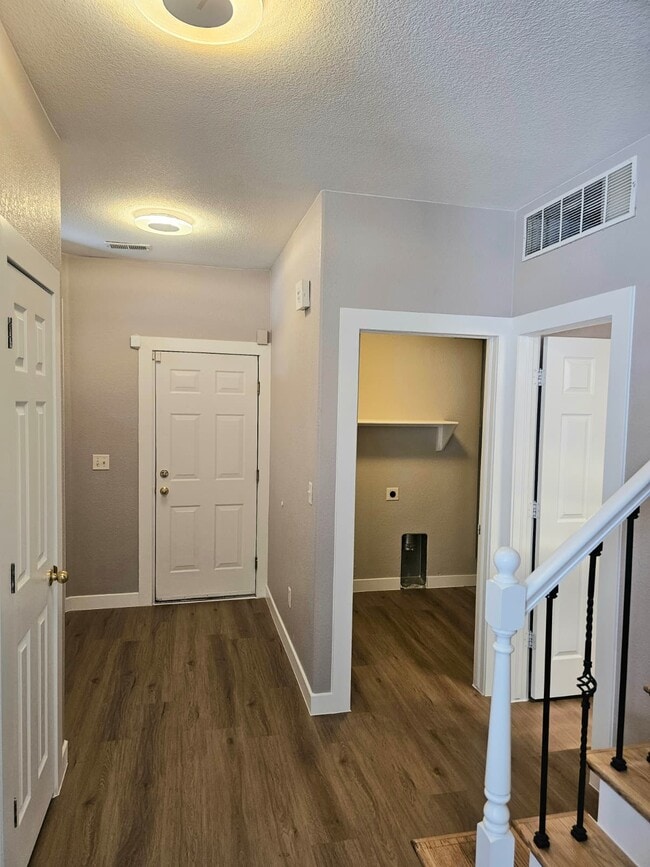 Photo - 14400 Albrook Dr Townhome