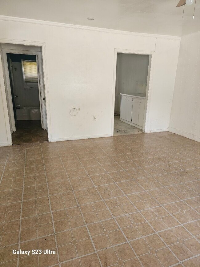 Foto del edificio - 501 Avenue L NE