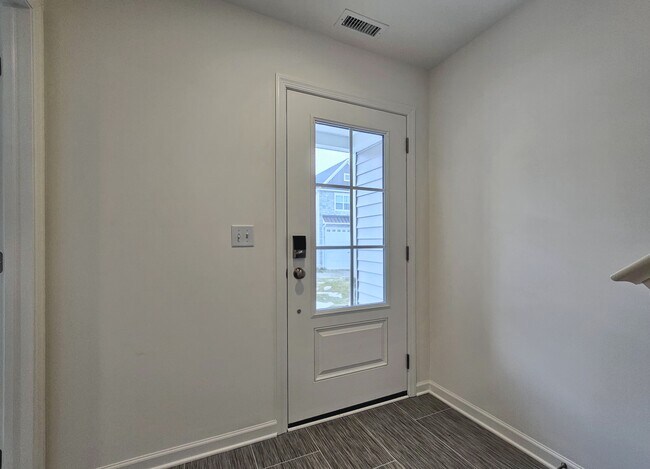 Building Photo - 2457 Spring Water Cir