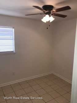 Foto del edificio - 3 br, 2 bath House - 8471 Marcel Ave.