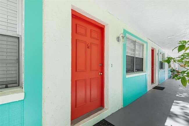 Building Photo - 2865 51st St S