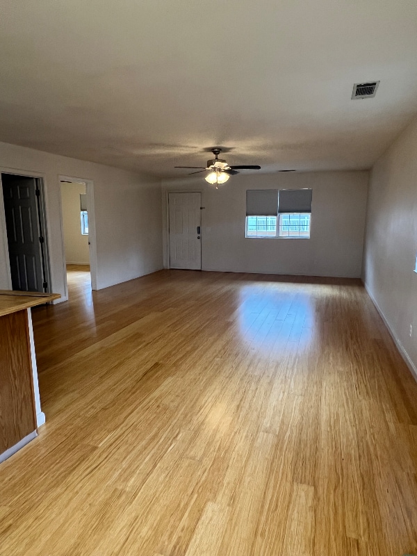 Foto del edificio - 5349 East Pkwy