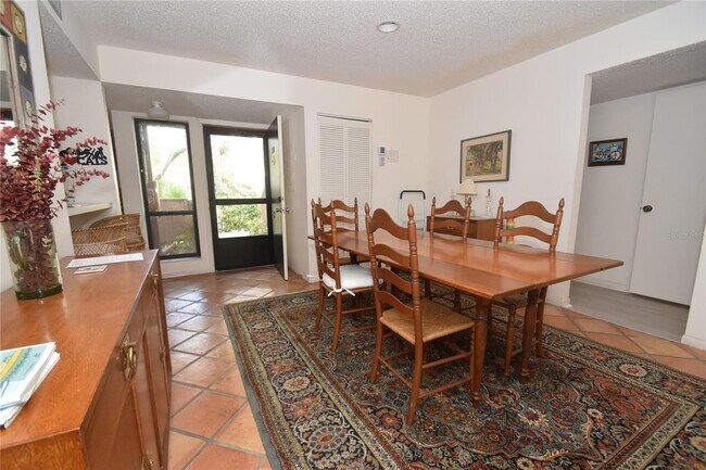 Photo - 1626 Brookhouse Dr