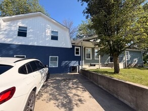 Building Photo - 851 Ruth St