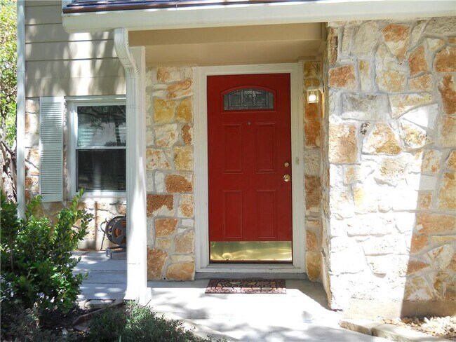 Foto del edificio - 9704 Anderson Village Dr