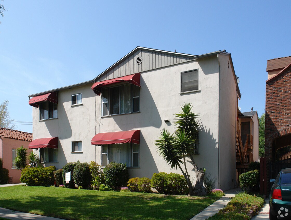 Building Photo - 6079 Saturn St