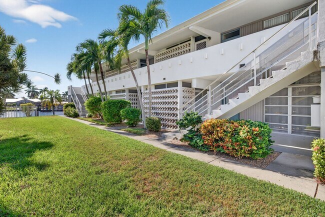Photo - Your Waterfront Escape Awaits in Cape Coral Apartment