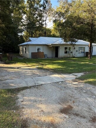 Building Photo - 2105 Steiner St