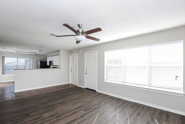 Foto del edificio - 720 Finley St