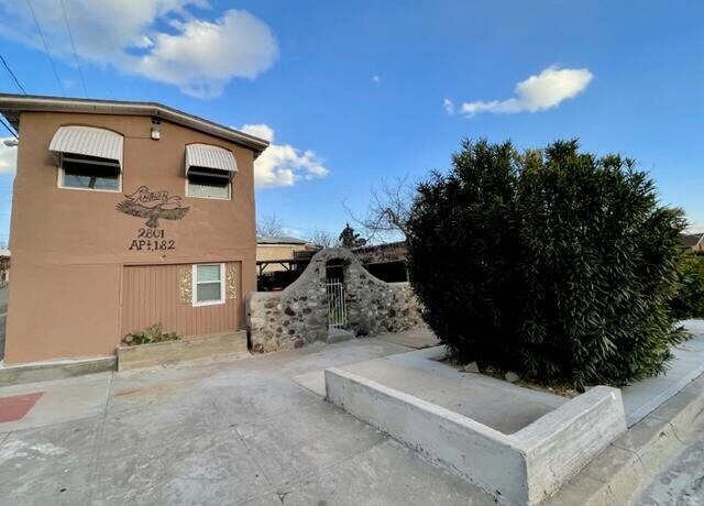 Primary Photo - 2801 Aurora Ave